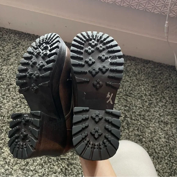 Y2K Clogs - Picture 2 of 4